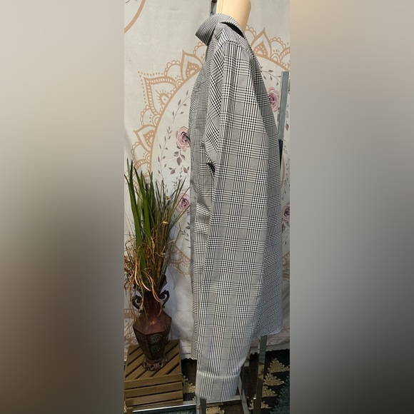 Lands’ End No-Iron 100% Supima Cotton Blouse Black White Gingham Check 10T - Picture 3 of 7